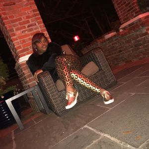 Meet your Posher, Neanna